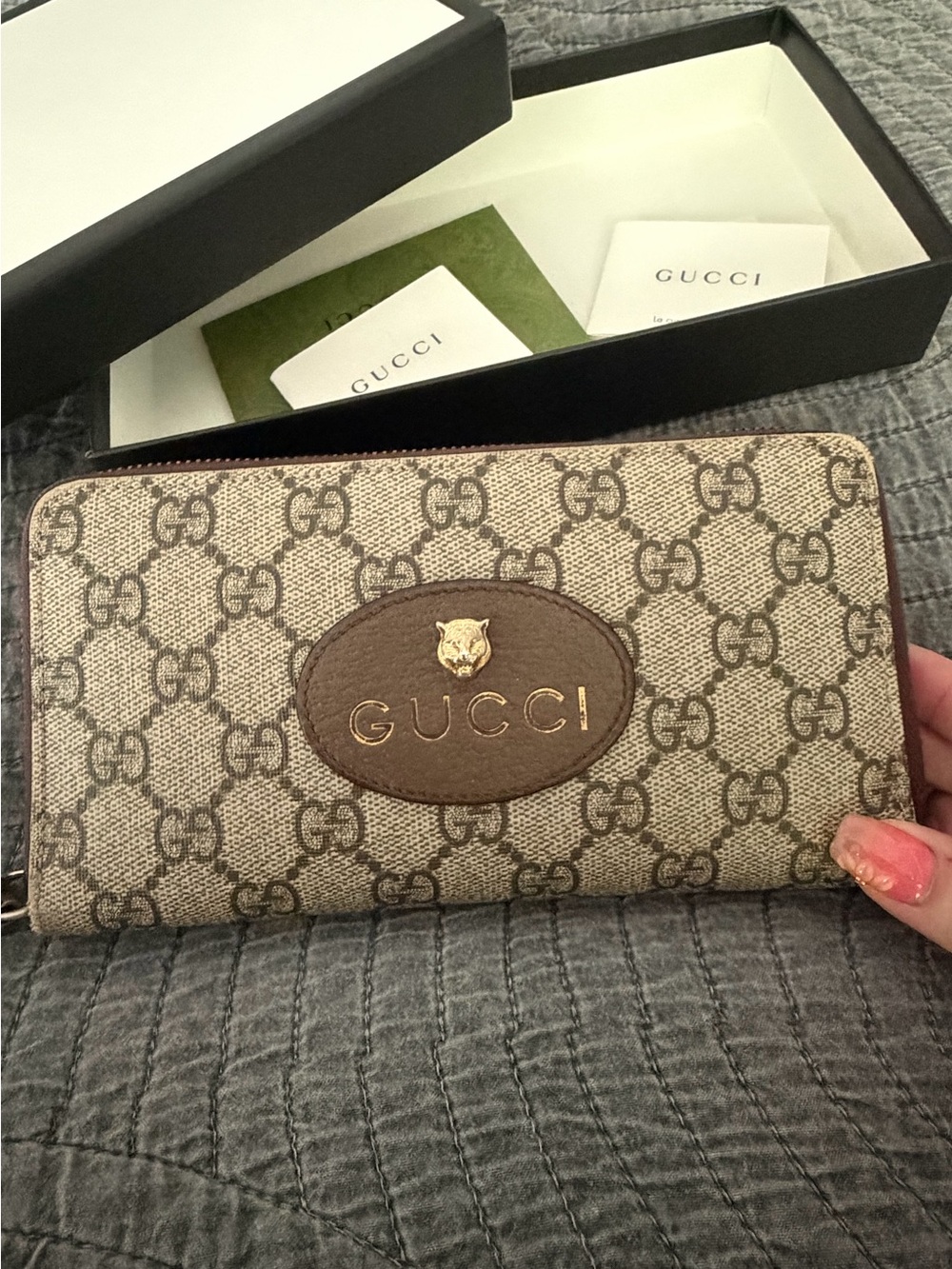 Vintage Gucci Brown GG Supreme Zip-Around Wallet Gold Accent + COA